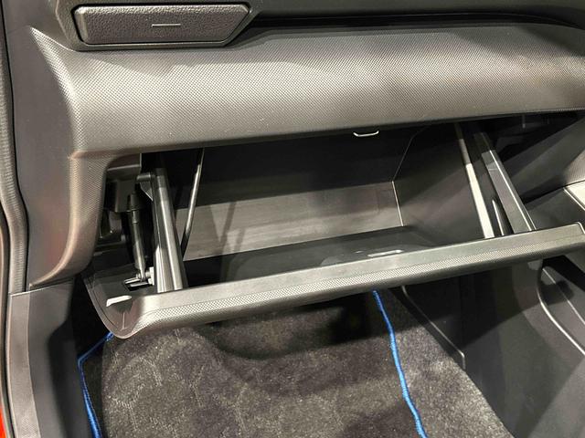 ロッキープレミアムＧ　ＨＥＶ　ナビ　ＥＴＣ車載器　ドライブレコーダーＬＥＤヘッドランプ・フォグランプ　全車速追従機能付アダプティブクルーズコントロール　レーンキープコントロール　ブラインドスポットモニター　１７インチアルミホイール　シートヒーター（広島県）の中古車