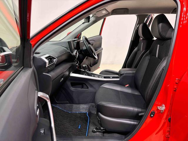 ロッキープレミアムＧ　ＨＥＶ　ナビ　ＥＴＣ車載器　ドライブレコーダーＬＥＤヘッドランプ・フォグランプ　全車速追従機能付アダプティブクルーズコントロール　レーンキープコントロール　ブラインドスポットモニター　１７インチアルミホイール　シートヒーター（広島県）の中古車