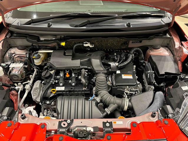 ロッキープレミアムＧ　ＨＥＶ　ナビ　ＥＴＣ車載器　ドライブレコーダーＬＥＤヘッドランプ・フォグランプ　全車速追従機能付アダプティブクルーズコントロール　レーンキープコントロール　ブラインドスポットモニター　１７インチアルミホイール　シートヒーター（広島県）の中古車