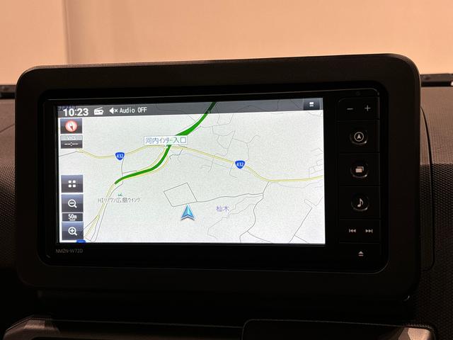 タフトＧ　クロムベンチャー　カーナビ　バックカメラ　ＥＴＣ車載器付スカイフィールトップ　クロムパック　メッキパック　シルバーアンダーガーニッシュ　インテリアアクセント　ＬＥＤオートライト＆フォグランプ　電動パーキングブレーキ　バックカメラ　アルミホイール（広島県）の中古車