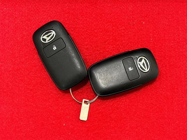 タフトＧ　クロムベンチャー　カーナビ　バックカメラ　ＥＴＣ車載器付スカイフィールトップ　クロムパック　メッキパック　シルバーアンダーガーニッシュ　インテリアアクセント　ＬＥＤオートライト＆フォグランプ　電動パーキングブレーキ　バックカメラ　アルミホイール（広島県）の中古車