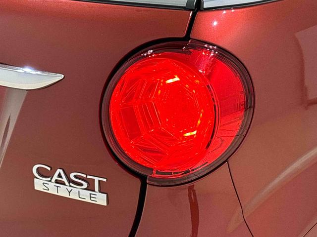 キャストスタイルＧ　ＶＳ　ＳＡIII　ナビゲーション　ＥＴＣパノラマモニター対応カメラ　運転席・助手席シートヒーター　ＬＥＤヘッドランプ・フォグランプ　アルミホイール　オートライト　プッシュボタンスタート　セキュリティアラーム（広島県）の中古車