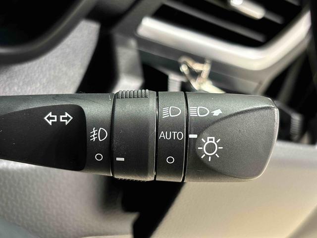 トールカスタムＧ　バックモニター対応　電動パーキングブレーキＬＥＤヘッドランプ・フォグランプ　　１４インチアルミホイール　オートライト　プッシュボタンスタート　クルーズコントロール　　コーナーセンサー　パワースライドドア　キーフリーシステム（広島県）の中古車