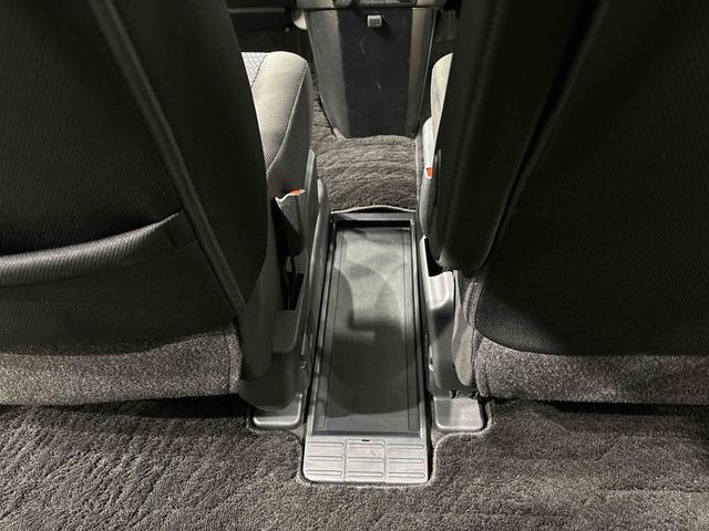 トールカスタムＧ　バックモニター対応　電動パーキングブレーキＬＥＤヘッドランプ・フォグランプ　　１４インチアルミホイール　オートライト　プッシュボタンスタート　クルーズコントロール　　コーナーセンサー　パワースライドドア　キーフリーシステム（広島県）の中古車