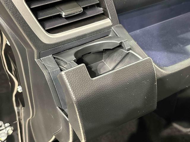 トールカスタムＧ　バックモニター対応　電動パーキングブレーキＬＥＤヘッドランプ・フォグランプ　　１４インチアルミホイール　オートライト　プッシュボタンスタート　クルーズコントロール　　コーナーセンサー　パワースライドドア　キーフリーシステム（広島県）の中古車