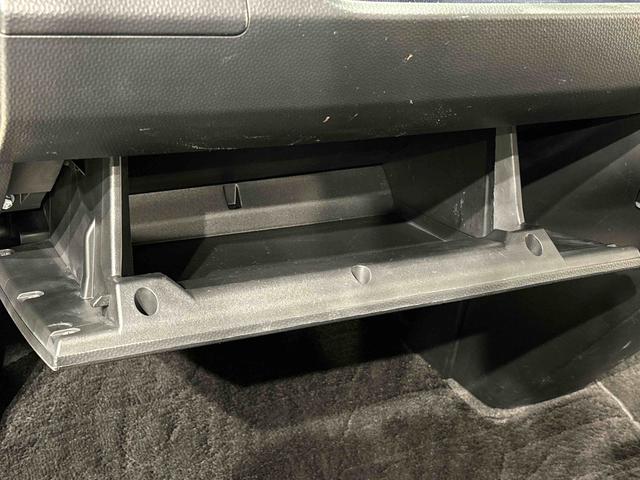 トールカスタムＧ　バックモニター対応　電動パーキングブレーキＬＥＤヘッドランプ・フォグランプ　　１４インチアルミホイール　オートライト　プッシュボタンスタート　クルーズコントロール　　コーナーセンサー　パワースライドドア　キーフリーシステム（広島県）の中古車