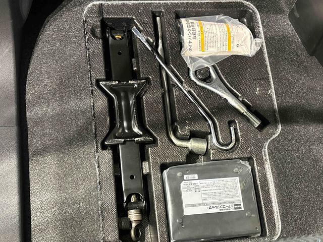 トールカスタムＧ　バックモニター対応　電動パーキングブレーキＬＥＤヘッドランプ・フォグランプ　　１４インチアルミホイール　オートライト　プッシュボタンスタート　クルーズコントロール　　コーナーセンサー　パワースライドドア　キーフリーシステム（広島県）の中古車