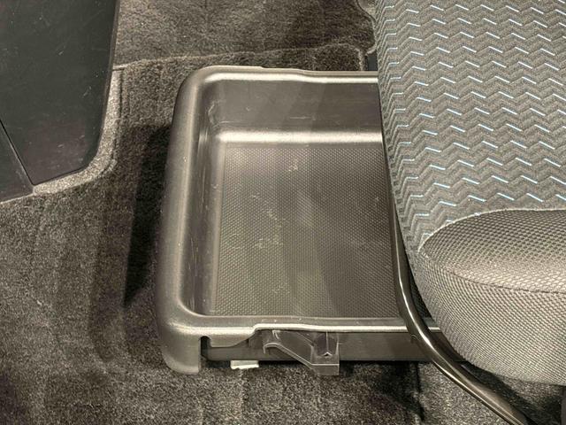 トールカスタムＧ　バックモニター対応　電動パーキングブレーキＬＥＤヘッドランプ・フォグランプ　　１４インチアルミホイール　オートライト　プッシュボタンスタート　クルーズコントロール　　コーナーセンサー　パワースライドドア　キーフリーシステム（広島県）の中古車