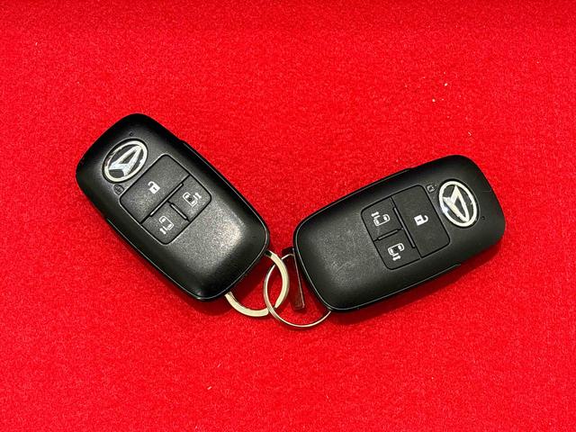 トールカスタムＧ　バックモニター対応　電動パーキングブレーキＬＥＤヘッドランプ・フォグランプ　　１４インチアルミホイール　オートライト　プッシュボタンスタート　クルーズコントロール　　コーナーセンサー　パワースライドドア　キーフリーシステム（広島県）の中古車