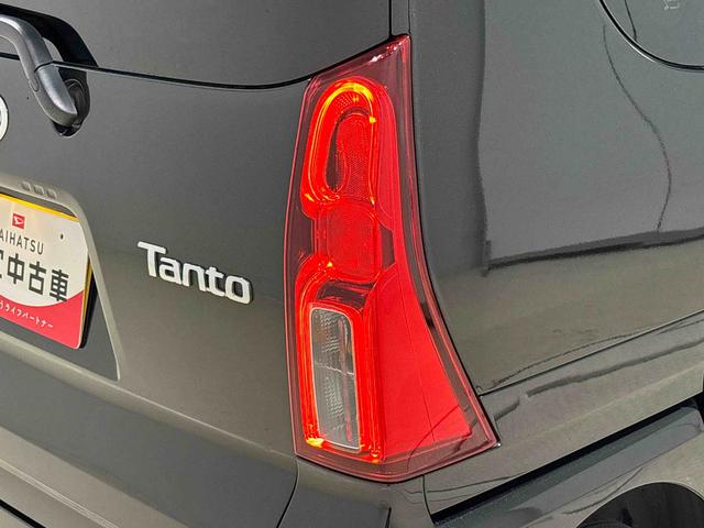 タントＸＬＥＤオートライト　片側パワースライドドアウェルカムオープン機能　電動パーキングブレーキ　運転席助手席シートヒーター　キーフリーシステム　　オート電動格納式ドアミラー（広島県）の中古車