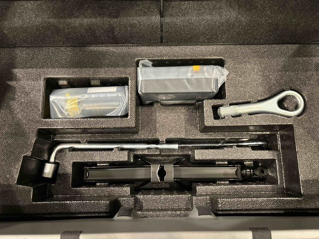 タフトG クロムベンチャー ディスプレイオーディオ バックカメラ付スカイフィールトップ クロムパック メッキパック シルバーアンダーガーニッシュ インテリアアクセント LEDオートライト&フォグランプ 電動パーキングブレーキ バックカメラ アルミホイール(広島県)の中古車