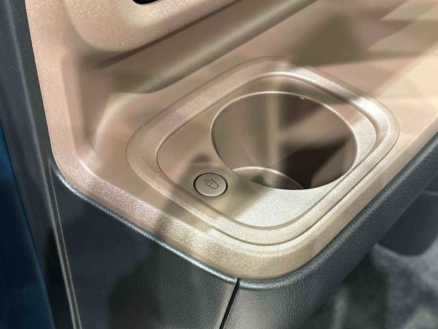 ムーヴキャンバスセオリーＧ　バックカメラ付き　前席シ−トヒーターＬＥＤオートライト・フォグランプ　電動パーキングブレーキ　プッシュボタンスタート　セキュリティアラーム　バックカメラ　両側パワースライドドアウエルカムオープン機能　オート電動格納式ドアミラー（広島県）の中古車