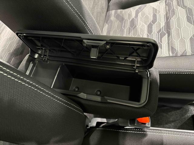 タフトＧ　クロムベンチャースカイフィールトップ　クロムパック　メッキパック　シルバーアンダーガーニッシュ　インテリアアクセント　ＬＥＤオートライト＆フォグランプ　電動パーキングブレーキ　バックカメラ　アルミホイール（広島県）の中古車