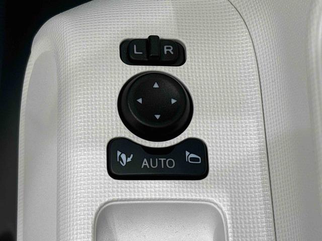 ムーヴキャンバスストライプスＧ　後席両側パワースライドドア　バックモニターＬＥＤオートライト・フォグランプ　電動パーキングブレーキ　プッシュボタンスタート　セキュリティアラーム　バックカメラ　オート電動格納式ドアミラー　運転席・助手席シートヒーター　サイドエアバッグ（広島県）の中古車