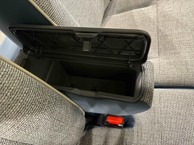 ムーヴキャンバスストライプスＧ　後席両側パワースライドドア　バックモニターＬＥＤオートライト・フォグランプ　電動パーキングブレーキ　プッシュボタンスタート　セキュリティアラーム　バックカメラ　オート電動格納式ドアミラー　運転席・助手席シートヒーター　サイドエアバッグ（広島県）の中古車