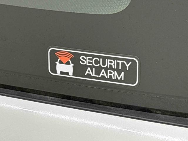 ムーヴキャンバスストライプスＧ　後席両側パワースライドドア　バックモニターＬＥＤオートライト・フォグランプ　電動パーキングブレーキ　プッシュボタンスタート　セキュリティアラーム　バックカメラ　オート電動格納式ドアミラー　運転席・助手席シートヒーター　サイドエアバッグ（広島県）の中古車