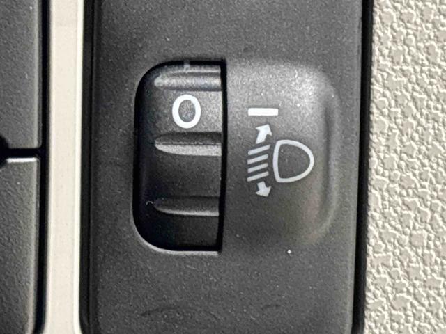 ミライースＸ　ＳＡIII　　ＬＥＤヘッドライト　　コーナーセンサーＬＥＤヘッドランプ　セキュリティアラーム　コーナーセンサー　１４インチフルホイールキャップ　キーレスエントリー　電動格納式ドアミラー　ショツピングフック　マニュアルエアコン（広島県）の中古車