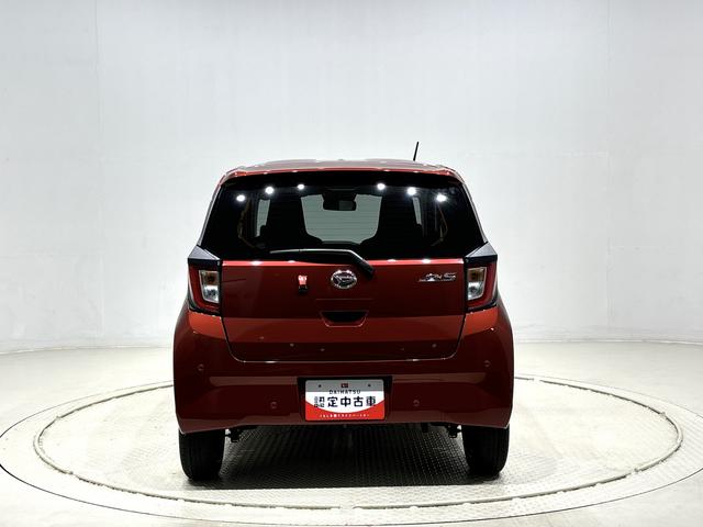 ミライースX SAIII ディスプレイオーディオ バックモニターLEDヘッドランプ セキュリティアラーム コーナーセンサー 14インチフルホイールキャップ キーレスエントリー 電動格納式ドアミラー ショツピングフック マニュアルエアコン(広島県)の中古車