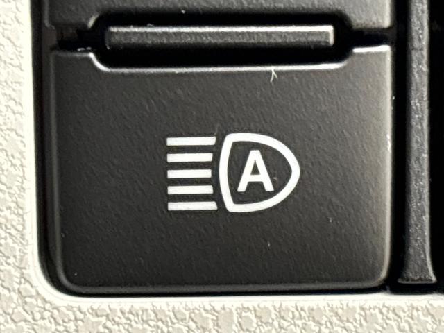 ミライースX SAIII ディスプレイオーディオ バックモニターLEDヘッドランプ セキュリティアラーム コーナーセンサー 14インチフルホイールキャップ キーレスエントリー 電動格納式ドアミラー ショツピングフック マニュアルエアコン(広島県)の中古車