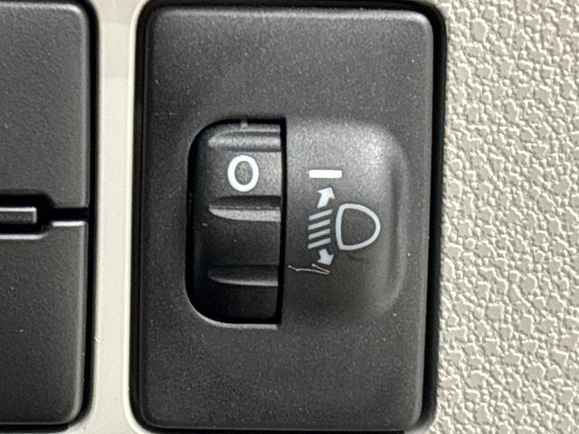 ミライースX SAIII ディスプレイオーディオ バックモニターLEDヘッドランプ セキュリティアラーム コーナーセンサー 14インチフルホイールキャップ キーレスエントリー 電動格納式ドアミラー ショツピングフック マニュアルエアコン(広島県)の中古車