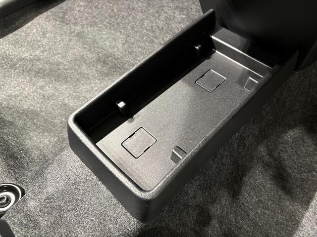 ミライースX SAIII ディスプレイオーディオ バックモニターLEDヘッドランプ セキュリティアラーム コーナーセンサー 14インチフルホイールキャップ キーレスエントリー 電動格納式ドアミラー ショツピングフック マニュアルエアコン(広島県)の中古車