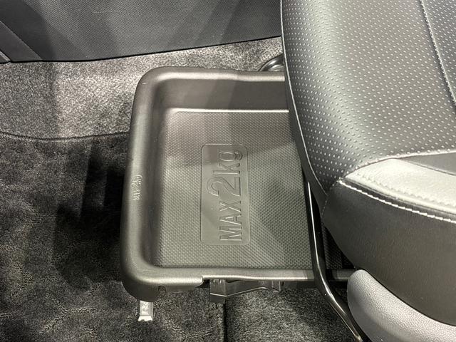 ロッキーＧ　ナビ　パノラマモニター　ＥＴＣ車載器　ドライブレコーダーＬＥＤヘッドランプ・フォグランプ　全車速追従機能付アダプティブクルーズコントロール　レーンキープコントロール　１７インチアルミホイール　シートヒーター　プッシュボタンスタート（広島県）の中古車