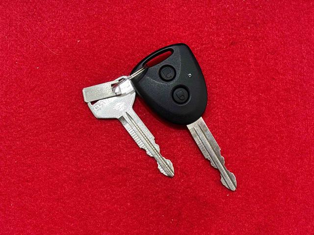 ミライースＸ　リミテッドＳＡIII　バックモニター　マニュアルエアコンＬＥＤヘッドランプ　セキュリティアラーム　コーナーセンサー　１４インチフルホイールキャップ　キーレスエントリー　電動格納式ドアミラー　ショツピングフック　マニュアルエアコン（広島県）の中古車