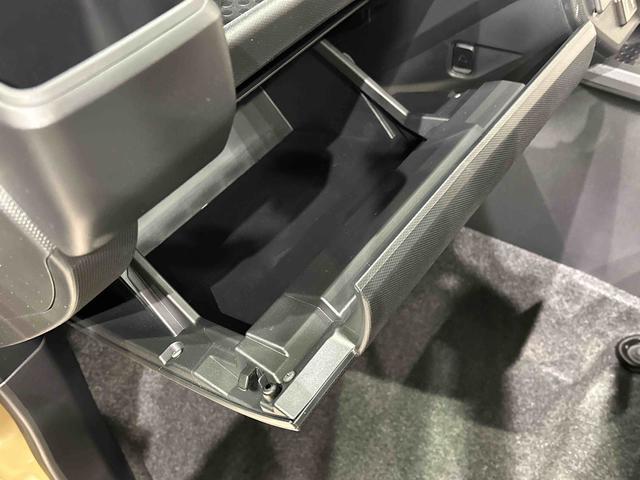 タフトＧ　クロムベンチャー　ディスプレイオーディオスカイフィールトップ　クロムパック　メッキパック　シルバーアンダーガーニッシュ　インテリアアクセント　ＬＥＤオートライト＆フォグランプ　電動パーキングブレーキ　バックカメラ　アルミホイール（広島県）の中古車