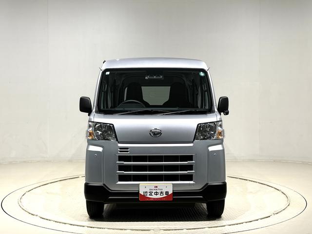 ハイゼットカーゴＤＸ　キーレスエントリー　電子制御式４ＷＤ　コーナーセンサーオーバーヘッドシェルフ　ＡＭＦＭラジオ　リバース連動リヤワイパー　ヒルホールドシステム　ＶＳＣ＆ＴＲＣ　ＡＢＳ　電動式パワーステアリング（広島県）の中古車