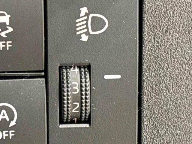 ハイゼットカーゴＤＸ　キーレスエントリー　電子制御式４ＷＤ　コーナーセンサーオーバーヘッドシェルフ　ＡＭＦＭラジオ　リバース連動リヤワイパー　ヒルホールドシステム　ＶＳＣ＆ＴＲＣ　ＡＢＳ　電動式パワーステアリング（広島県）の中古車