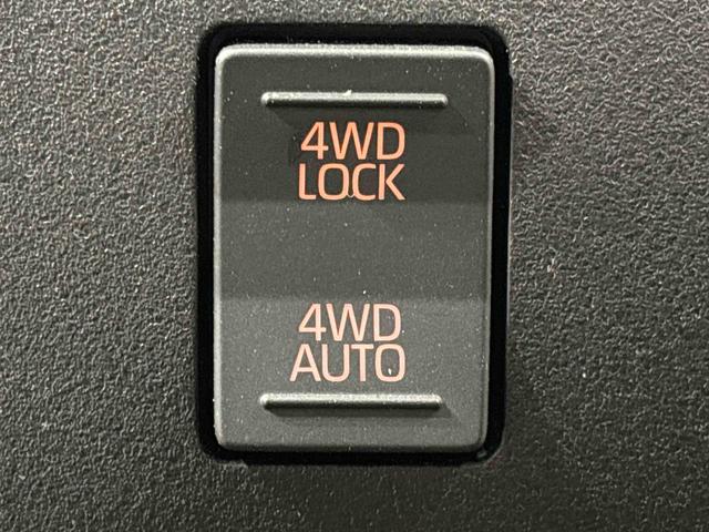 ハイゼットカーゴＤＸ　キーレスエントリー　電子制御式４ＷＤ　コーナーセンサーオーバーヘッドシェルフ　ＡＭＦＭラジオ　リバース連動リヤワイパー　ヒルホールドシステム　ＶＳＣ＆ＴＲＣ　ＡＢＳ　電動式パワーステアリング（広島県）の中古車