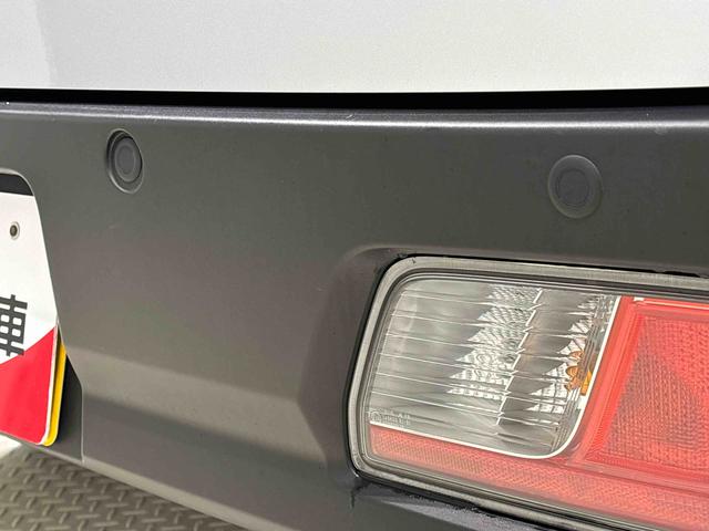 ハイゼットカーゴＤＸ　キーレスエントリー　電子制御式４ＷＤ　コーナーセンサーオーバーヘッドシェルフ　ＡＭＦＭラジオ　リバース連動リヤワイパー　ヒルホールドシステム　ＶＳＣ＆ＴＲＣ　ＡＢＳ　電動式パワーステアリング（広島県）の中古車