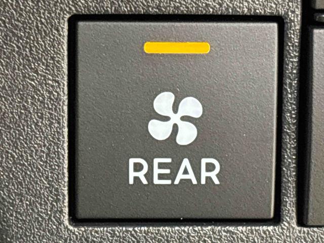 ハイゼットカーゴデラックス 4WD CVT車 AM/FMラジオ付き4WD CVT車 AM/FMラジオ マニュアルエアコン リヤヒーター オートライト フロントパワーウィンドウ リヤワイパー ハロゲンヘッドライト 純正スチールホイール キーレスエントリー(広島県)の中古車