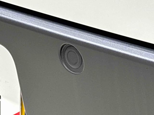 ハイゼットカーゴデラックス 4WD CVT車 AM/FMラジオ付き4WD CVT車 AM/FMラジオ マニュアルエアコン リヤヒーター オートライト フロントパワーウィンドウ リヤワイパー ハロゲンヘッドライト 純正スチールホイール キーレスエントリー(広島県)の中古車