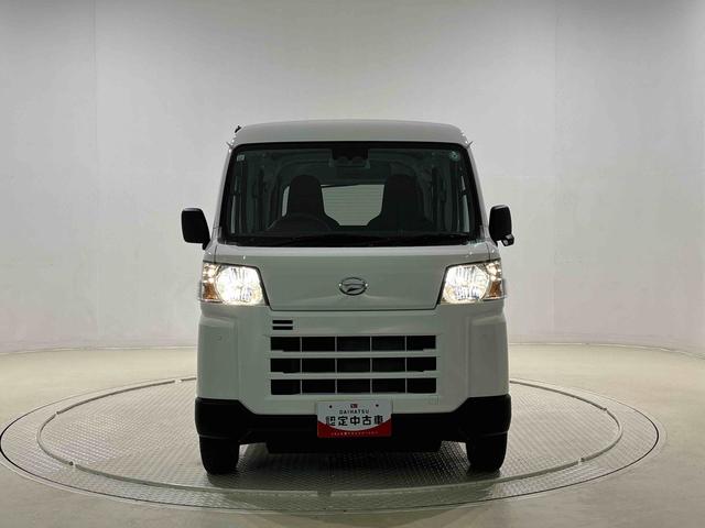 ハイゼットカーゴデラックス 4WD CVT車 AM/FMラジオ付き4WD CVT車 AM/FMラジオ マニュアルエアコン リヤヒーター オートライト フロントパワーウィンドウ リヤワイパー ハロゲンヘッドライト 純正スチールホイール キーレスエントリー(広島県)の中古車