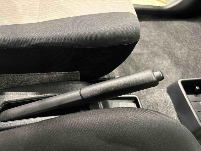 ミライースＸ　ＳＡIII　コーナーセンサー　衝突回避支援システム搭載ＬＥＤヘッドランプ　セキュリティアラーム　コーナーセンサー　１４インチフルホイールキャップ　キーレスエントリー　電動格納式ドアミラー　ショツピングフック　マニュアルエアコン（広島県）の中古車