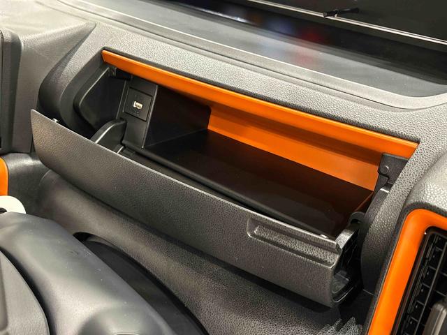 タントファンクロスターボ バックカメア付き 前席シートヒーターLEDヘッドライト・フォグランプ 後席両側パワースライドドア 運転席・助手席シートヒーター オートライト サイドエアバッグ 純正15インチアルミホイール キーフリーシステム(広島県)の中古車