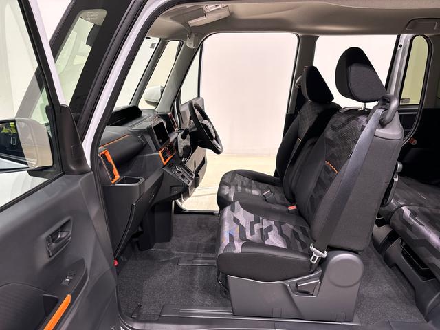 タントファンクロスターボ バックカメア付き 前席シートヒーターLEDヘッドライト・フォグランプ 後席両側パワースライドドア 運転席・助手席シートヒーター オートライト サイドエアバッグ 純正15インチアルミホイール キーフリーシステム(広島県)の中古車