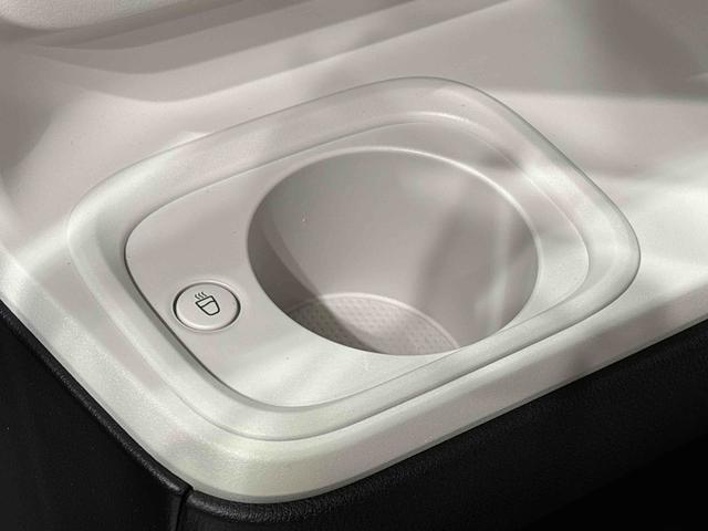 ムーヴキャンバスストライプスＧターボＬＥＤオートライト・フォグランプ　電動パーキングブレーキ　プッシュボタンスタート　セキュリティアラーム　バックカメラ　両側パワースライドドアウエルカムオープン機能　オート電動格納式ドアミラー（広島県）の中古車