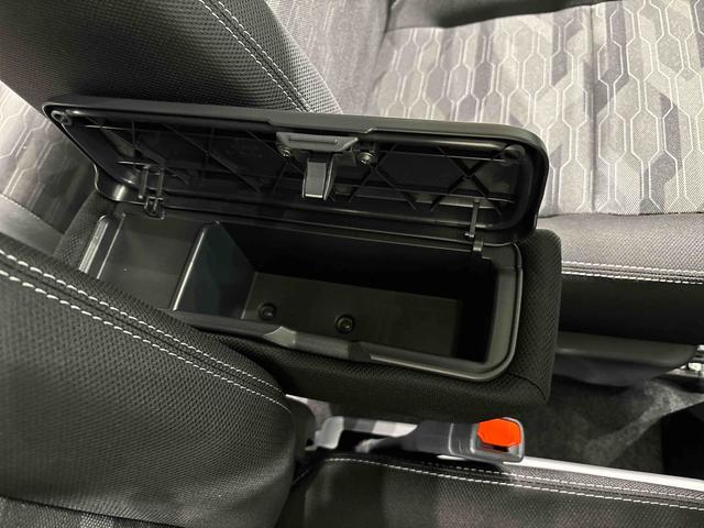 タフトＧターボ　ダーククロムベンチャー　バックカメラ付スカイフィールトップ　クロムパック　メッキパック　シルバーアンダーガーニッシュ　インテリアアクセント　ＬＥＤオートハイビーム＆フォグランプ　電動パーキングブレーキ　バックカメラ　アルミホイール（広島県）の中古車