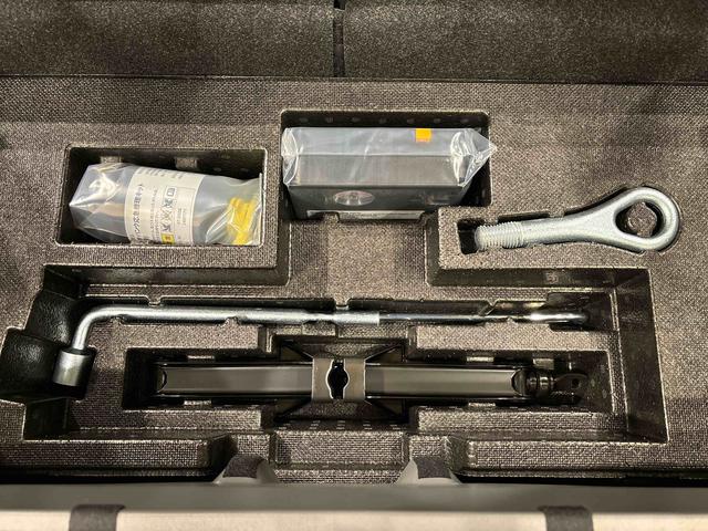 タフトＧターボ　ダーククロムベンチャー　バックカメラ付スカイフィールトップ　クロムパック　メッキパック　シルバーアンダーガーニッシュ　インテリアアクセント　ＬＥＤオートハイビーム＆フォグランプ　電動パーキングブレーキ　バックカメラ　アルミホイール（広島県）の中古車