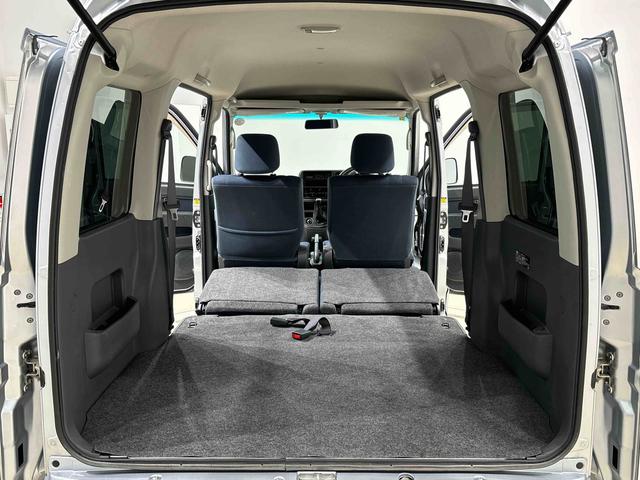 ハイゼットカーゴクルーズ　５速マニュアル　電動格納式ドアミラー　ＣＤステレオ両側スライド　マニュアルエアコン　パワステ　パワーウィンドウ　キーレスエントリーシステム　純正ロングバイザー　純正ラバーマット　フロントトップシェードガラス　オーバーヘッドコンソール　ホイールキャップ（広島県）の中古車