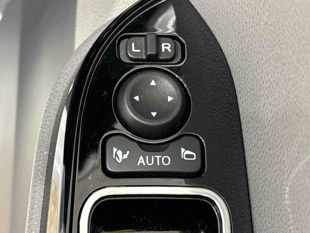 タントカスタムＸセレクション　純正ナビゲーション　キーフリー純正ナビ装着用アップグレードパック　運転席・助手席シートヒーター　オートライト　運転席ロングスライドシート　格納式リヤドアサンシェード　運転席シートリフター　チルトステアリング（広島県）の中古車