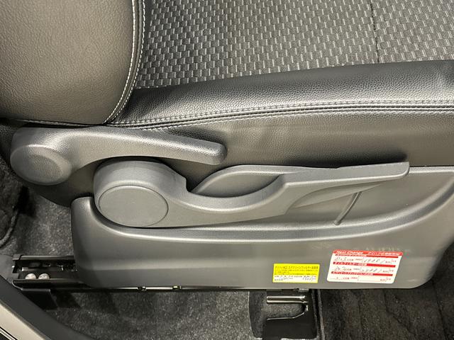 トールカスタムＧ　カーナビ　バックカメラ　ドライブレコーダーＬＥＤヘッドランプ・フォグランプ　　１５インチアルミホイール　オートライト　プッシュボタンスタート　クルーズコントロール　　コーナーセンサー　パワースライドドア　キーフリーシステム（広島県）の中古車