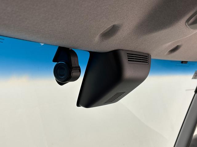 トールカスタムＧ　カーナビ　バックカメラ　ドライブレコーダーＬＥＤヘッドランプ・フォグランプ　　１５インチアルミホイール　オートライト　プッシュボタンスタート　クルーズコントロール　　コーナーセンサー　パワースライドドア　キーフリーシステム（広島県）の中古車