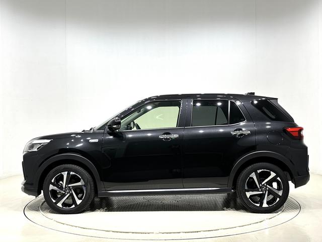 ロッキープレミアムＧ　ＨＥＶＬＥＤヘッドランプ・フォグランプ　全車速追従機能付アダプティブクルーズコントロール　レーンキープコントロール　ブラインドスポットモニター　１７インチアルミホイール　シートヒーター（広島県）の中古車