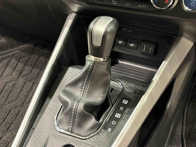 ロッキープレミアムＧ　ＨＥＶＬＥＤヘッドランプ・フォグランプ　全車速追従機能付アダプティブクルーズコントロール　レーンキープコントロール　ブラインドスポットモニター　１７インチアルミホイール　シートヒーター（広島県）の中古車