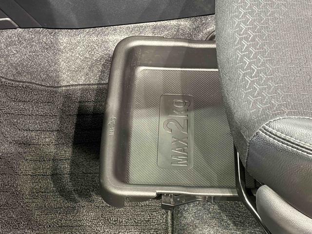 ロッキープレミアムＧ　ＨＥＶＬＥＤヘッドランプ・フォグランプ　全車速追従機能付アダプティブクルーズコントロール　レーンキープコントロール　ブラインドスポットモニター　１７インチアルミホイール　シートヒーター（広島県）の中古車