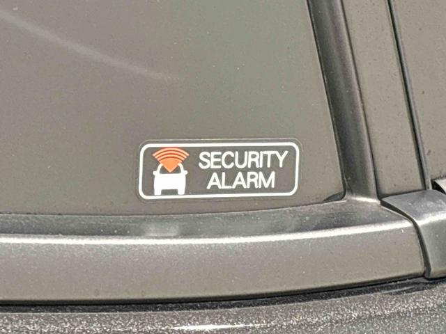 ロッキープレミアムＧ　ＨＥＶＬＥＤヘッドランプ・フォグランプ　全車速追従機能付アダプティブクルーズコントロール　レーンキープコントロール　ブラインドスポットモニター　１７インチアルミホイール　シートヒーター（広島県）の中古車