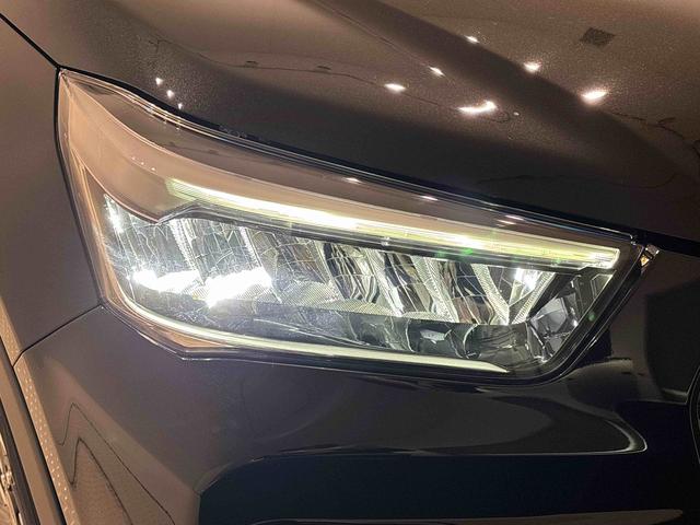 ロッキープレミアムＧ　ＨＥＶＬＥＤヘッドランプ・フォグランプ　全車速追従機能付アダプティブクルーズコントロール　レーンキープコントロール　ブラインドスポットモニター　１７インチアルミホイール　シートヒーター（広島県）の中古車